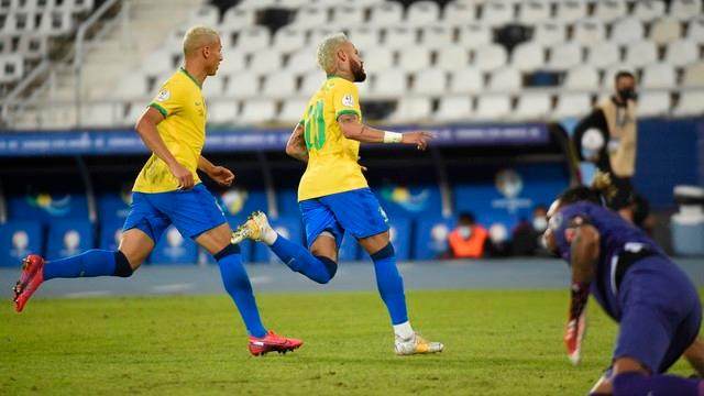 8868体育-巴西4比0胜秘鲁 远射破门+参与两球 内马尔功劳大